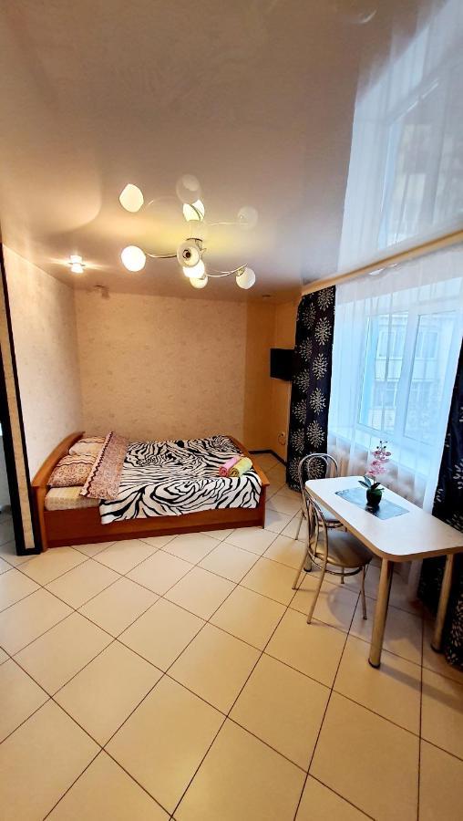 Apartments On Sotsialisticheskaya Kak Doma バブルイスク エクステリア 写真
