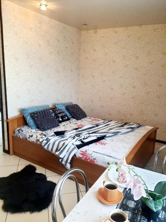 Apartments On Sotsialisticheskaya Kak Doma バブルイスク エクステリア 写真