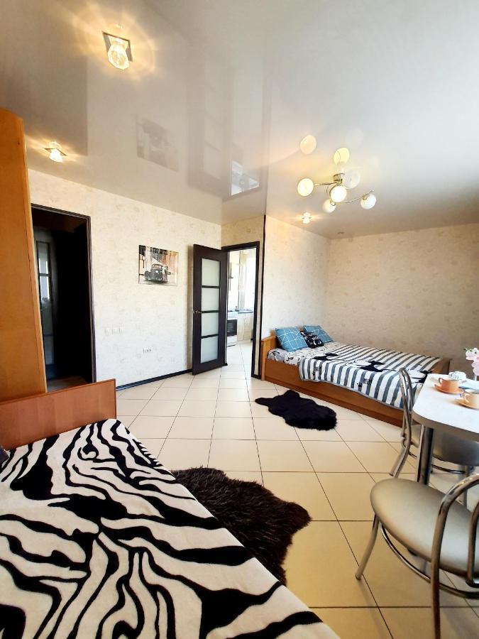 Apartments On Sotsialisticheskaya Kak Doma バブルイスク エクステリア 写真