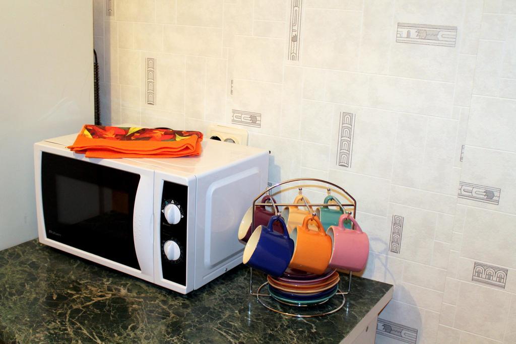 Apartments On Sotsialisticheskaya Kak Doma バブルイスク エクステリア 写真